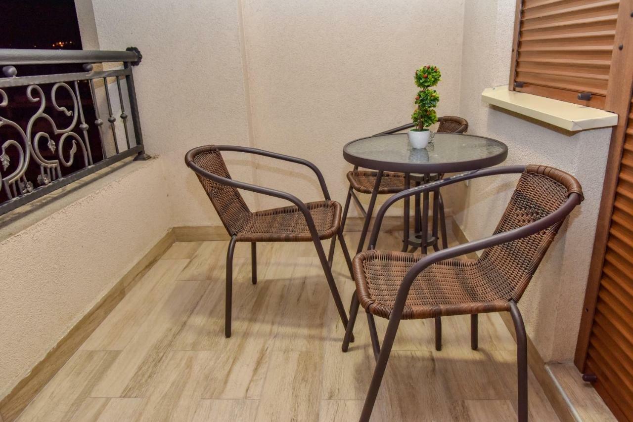 Lux Apartment Flatiron Skopje Exterior foto